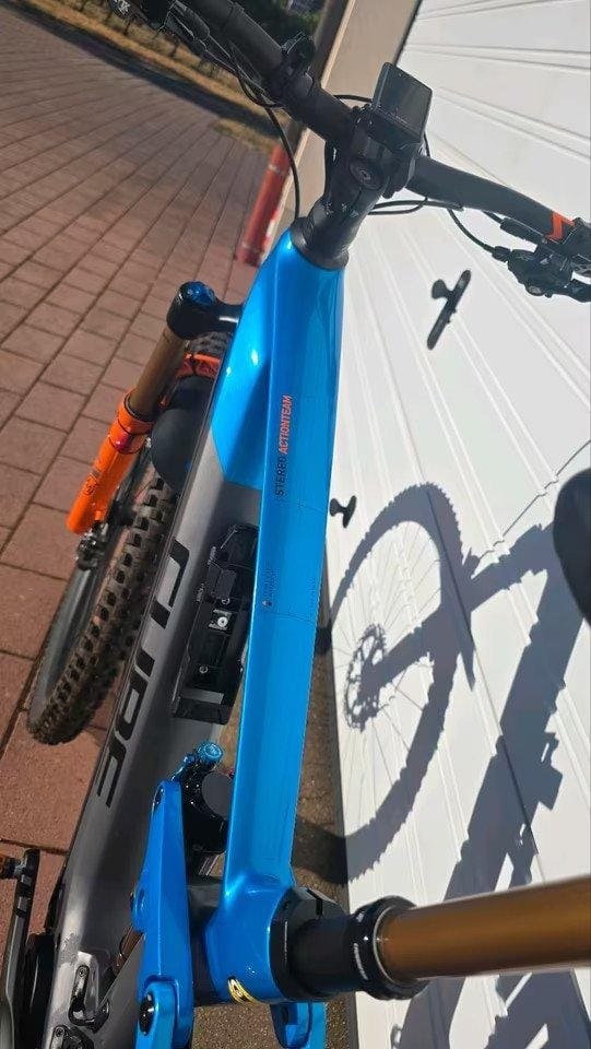 Cube Stereo Hybrid 140 HPC Actionteam – Modelljahr 2022
